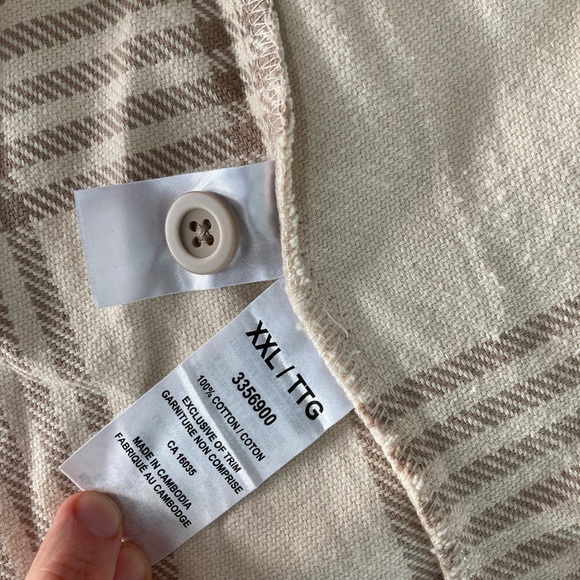 100% Cotton Plaid button up - Picture 4 of 5